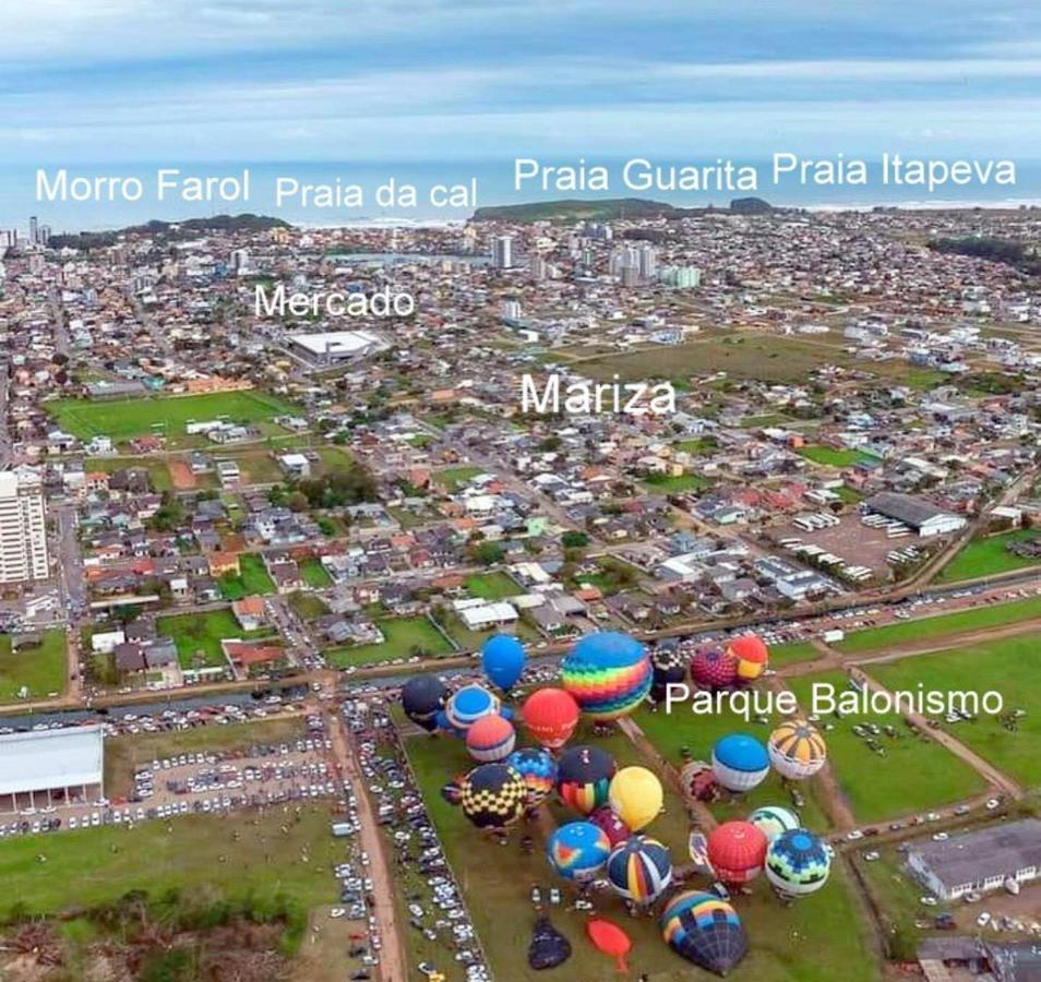 Casa De 2 Quartos Com 2 Ares-Condicionados Em Torres-Rs - Na Mais Bela Praia Gaucha - Cozinha - Banheiro - Tv Smart 32 E Wi-Fi - Estacionamento - Anfitria Superhost No Bnb Villa Exterior foto