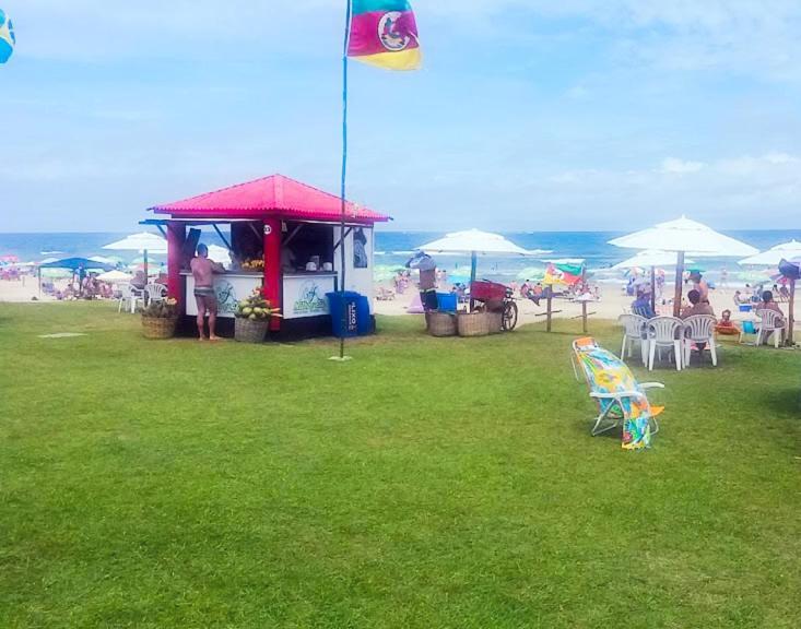 Casa De 2 Quartos Com 2 Ares-Condicionados Em Torres-Rs - Na Mais Bela Praia Gaucha - Cozinha - Banheiro - Tv Smart 32 E Wi-Fi - Estacionamento - Anfitria Superhost No Bnb Villa Exterior foto