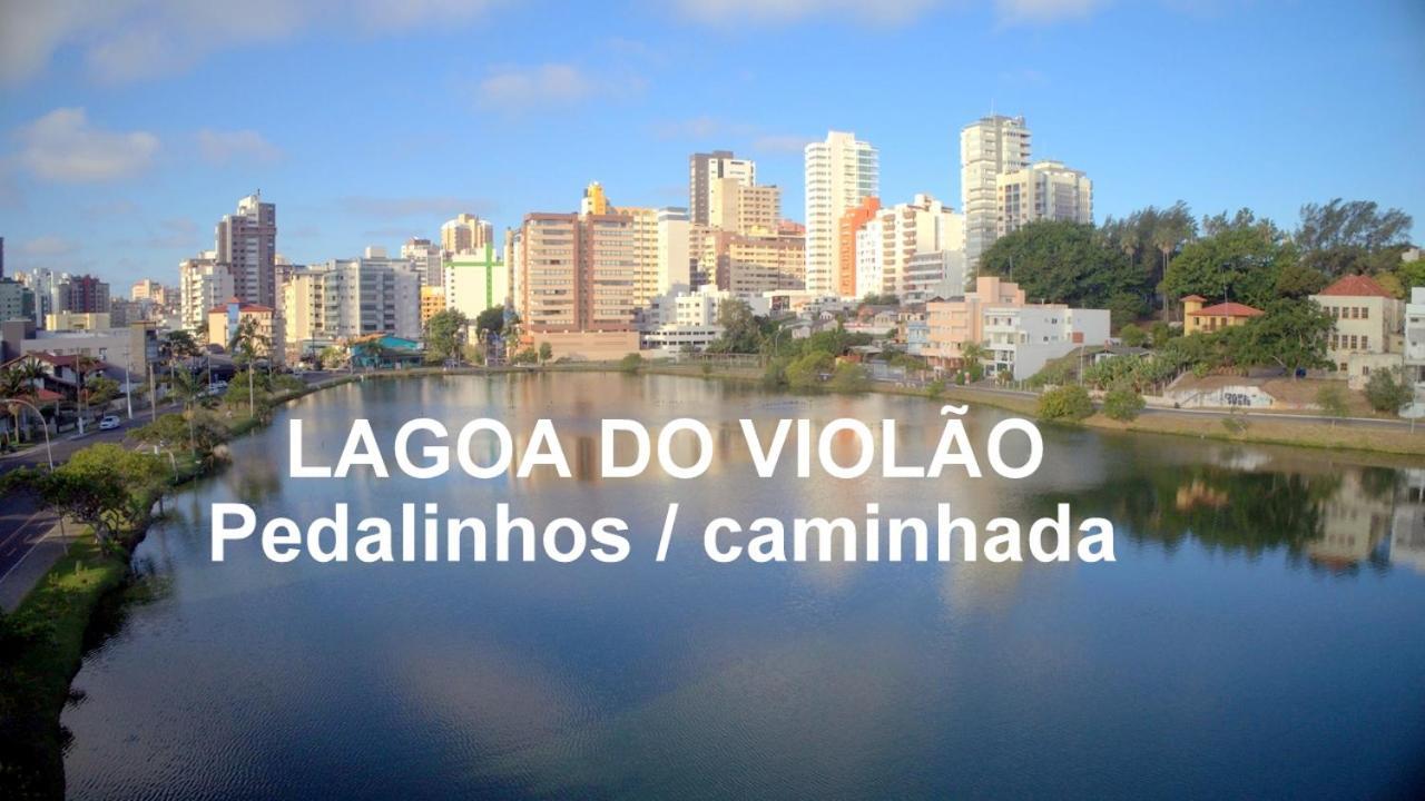 Casa De 2 Quartos Com 2 Ares-Condicionados Em Torres-Rs - Na Mais Bela Praia Gaucha - Cozinha - Banheiro - Tv Smart 32 E Wi-Fi - Estacionamento - Anfitria Superhost No Bnb Villa Exterior foto