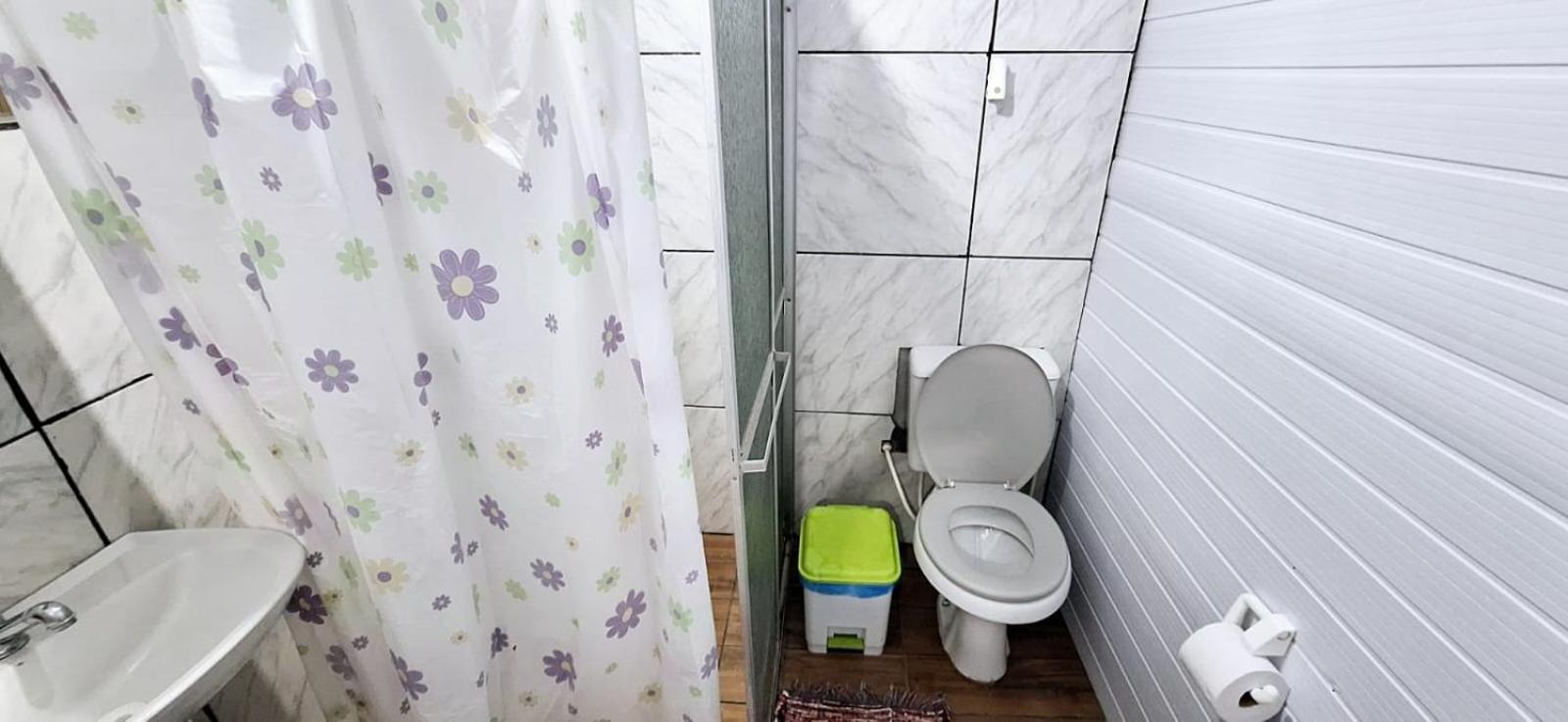 Casa De 2 Quartos Com 2 Ares-Condicionados Em Torres-Rs - Na Mais Bela Praia Gaucha - Cozinha - Banheiro - Tv Smart 32 E Wi-Fi - Estacionamento - Anfitria Superhost No Bnb Villa Exterior foto