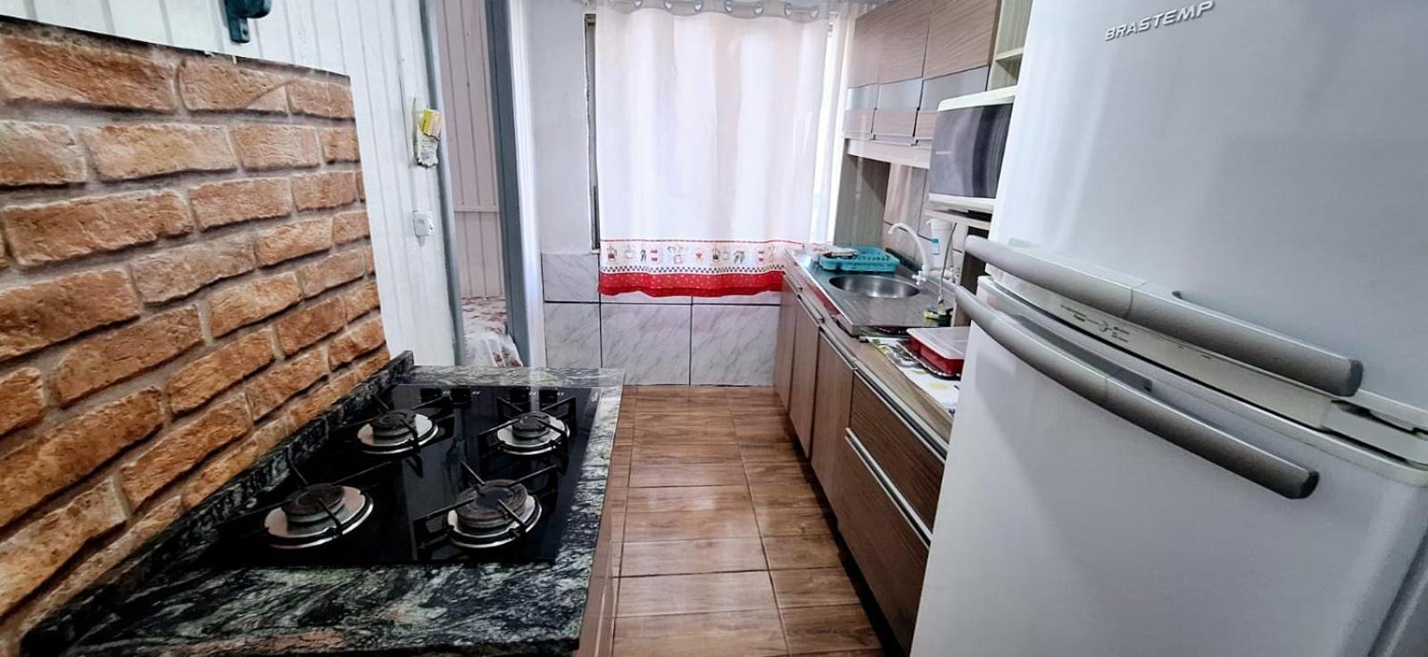 Casa De 2 Quartos Com 2 Ares-Condicionados Em Torres-Rs - Na Mais Bela Praia Gaucha - Cozinha - Banheiro - Tv Smart 32 E Wi-Fi - Estacionamento - Anfitria Superhost No Bnb Villa Exterior foto